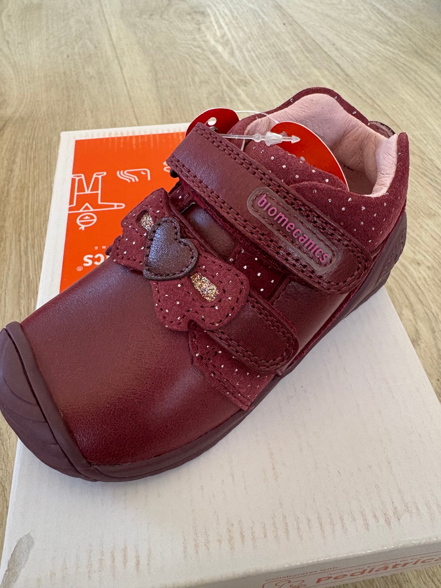 Lauflernschuh Biomecanics - Herz rot