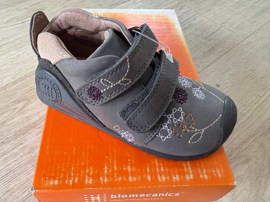 Biomecanics Lauflernschuh - grau mit Muster