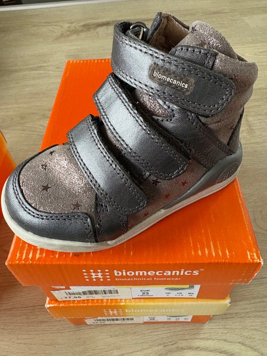 Halbhoher Lauflernschuh von Biomecanics